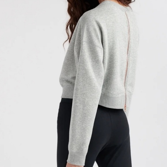 Nike women’s crew sweatshirt - Picture 3 of 4